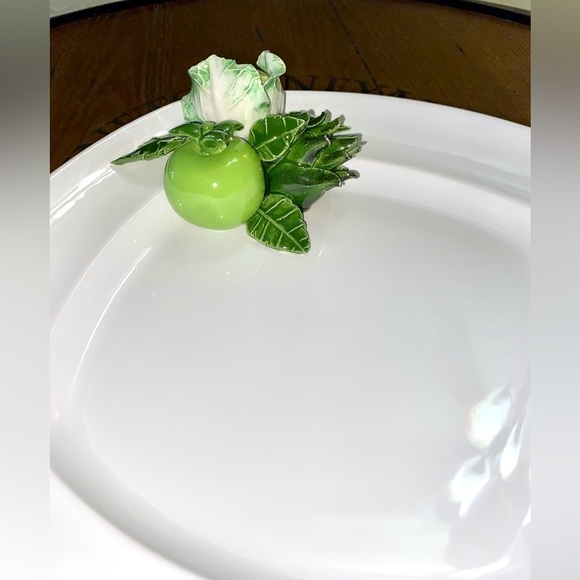 Italian Decorative Plate with inbuilt Green Veggies - Picture 4 of 16